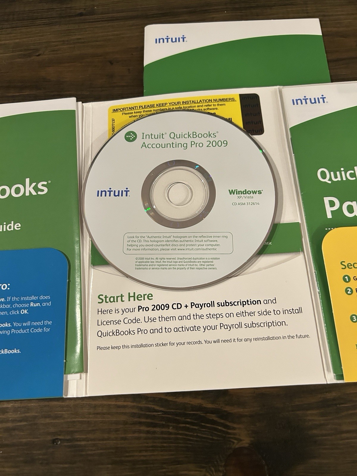 Intuit QuickBooks Pro 2009 + Payroll Accounting Software Windows Complete W/ Key