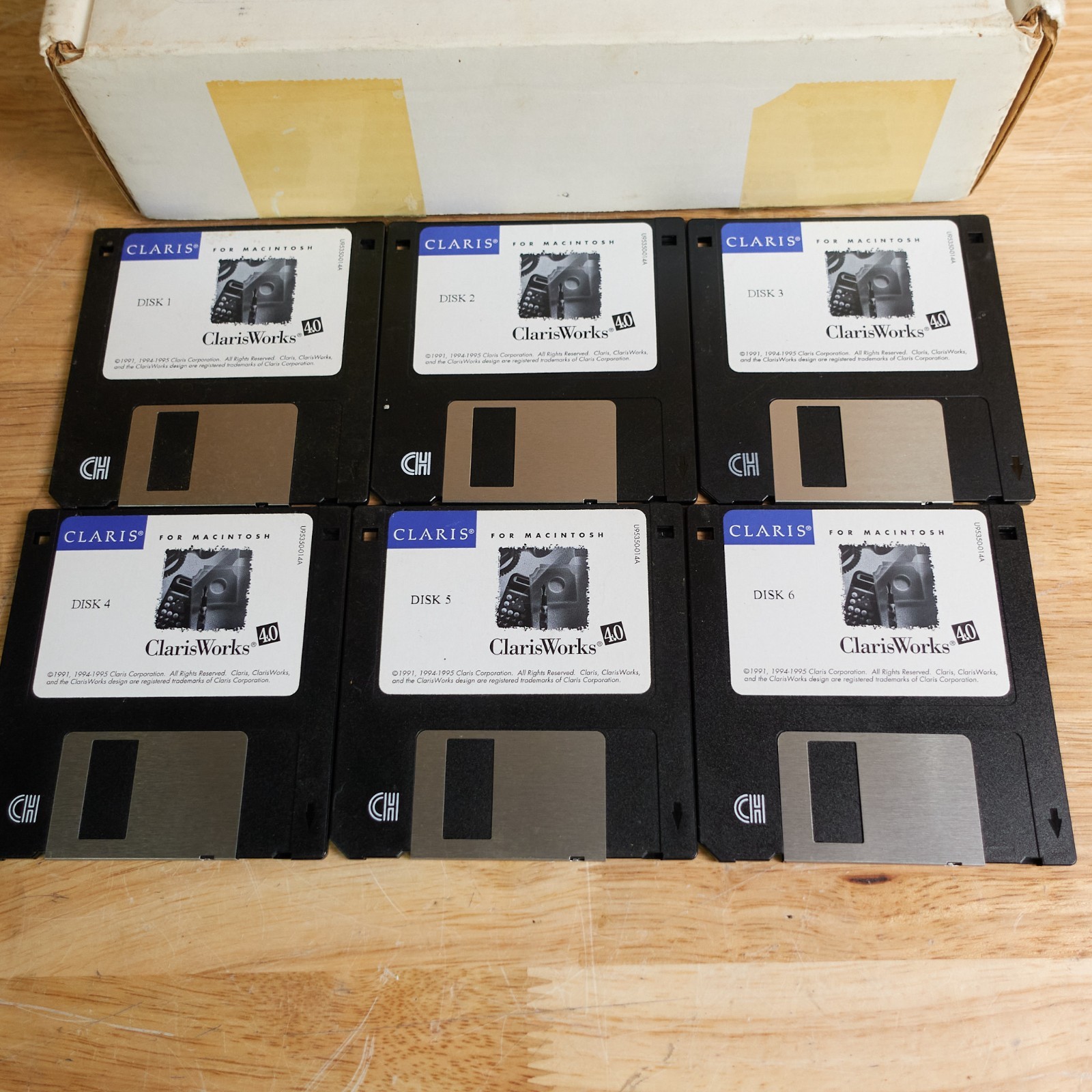CLARISWORKS 4.0 FOR MACINTOSH COMPLETE 3.5″ DISCS
