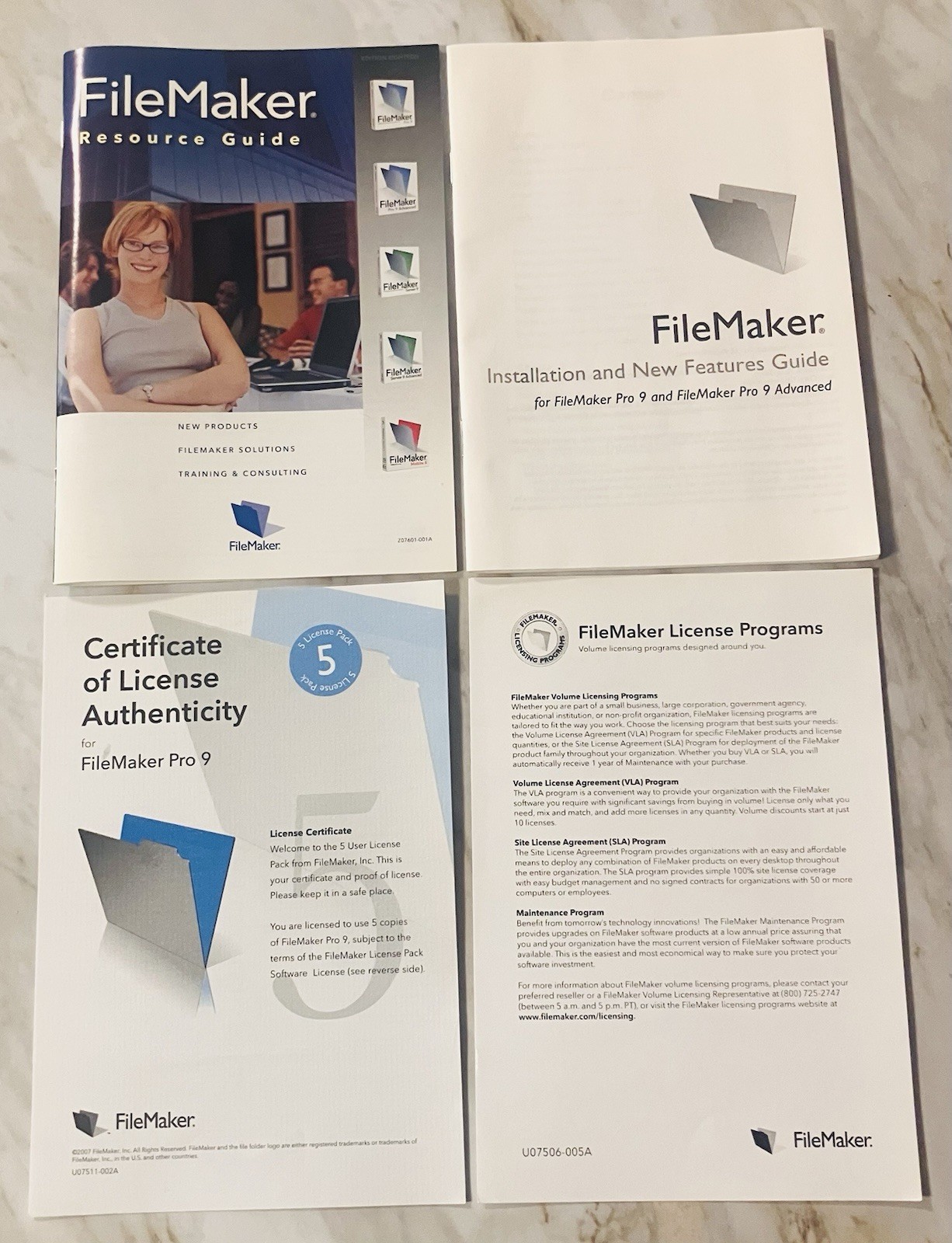FileMaker Pro 9 Upgrade 5-User License 2-Disc Box Set Mac Windows Database