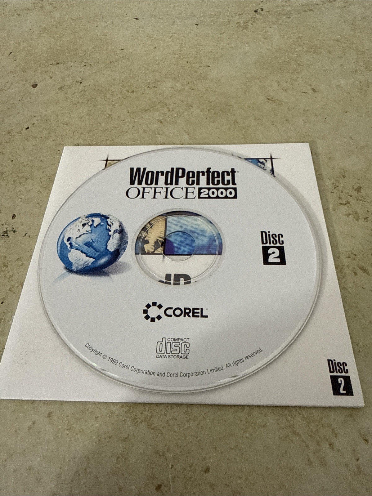 Vintage WordPerfect Office 2000 Professional CD-ROM – Disc 2