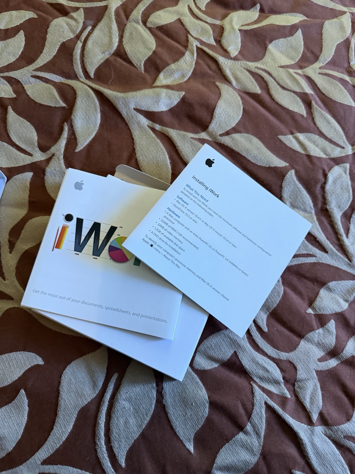 Apple iWork ’09 (Retail) – Full Version for Mac MB942Z/A Complete Software
