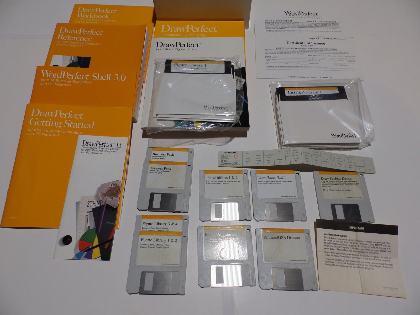 Vintage Software – DrawPerfect, Figure Library, WordPerfect Presentations v2.0