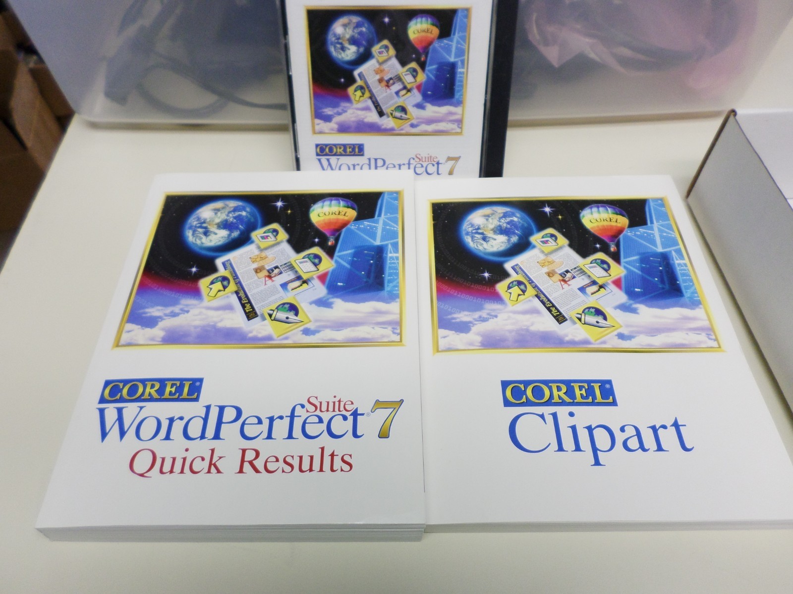 COREL WORDPERFECT SUITE 7 (RETAIL BOX) for WINDOWS 95 on CD 32 Bit