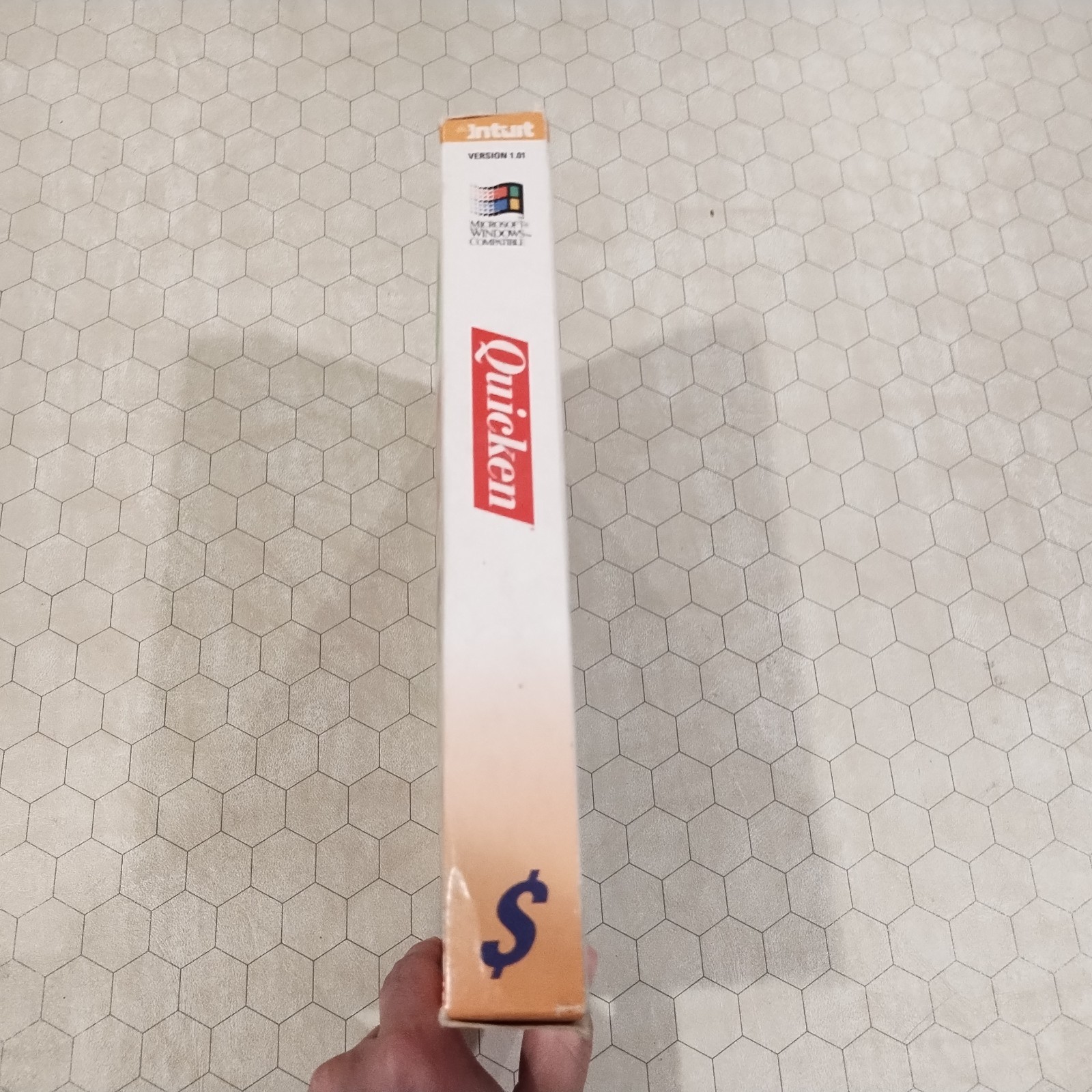 Intuit Quicken 1.01, DOS/Windows, 3.5″ floppy disks, 1992, Tandy