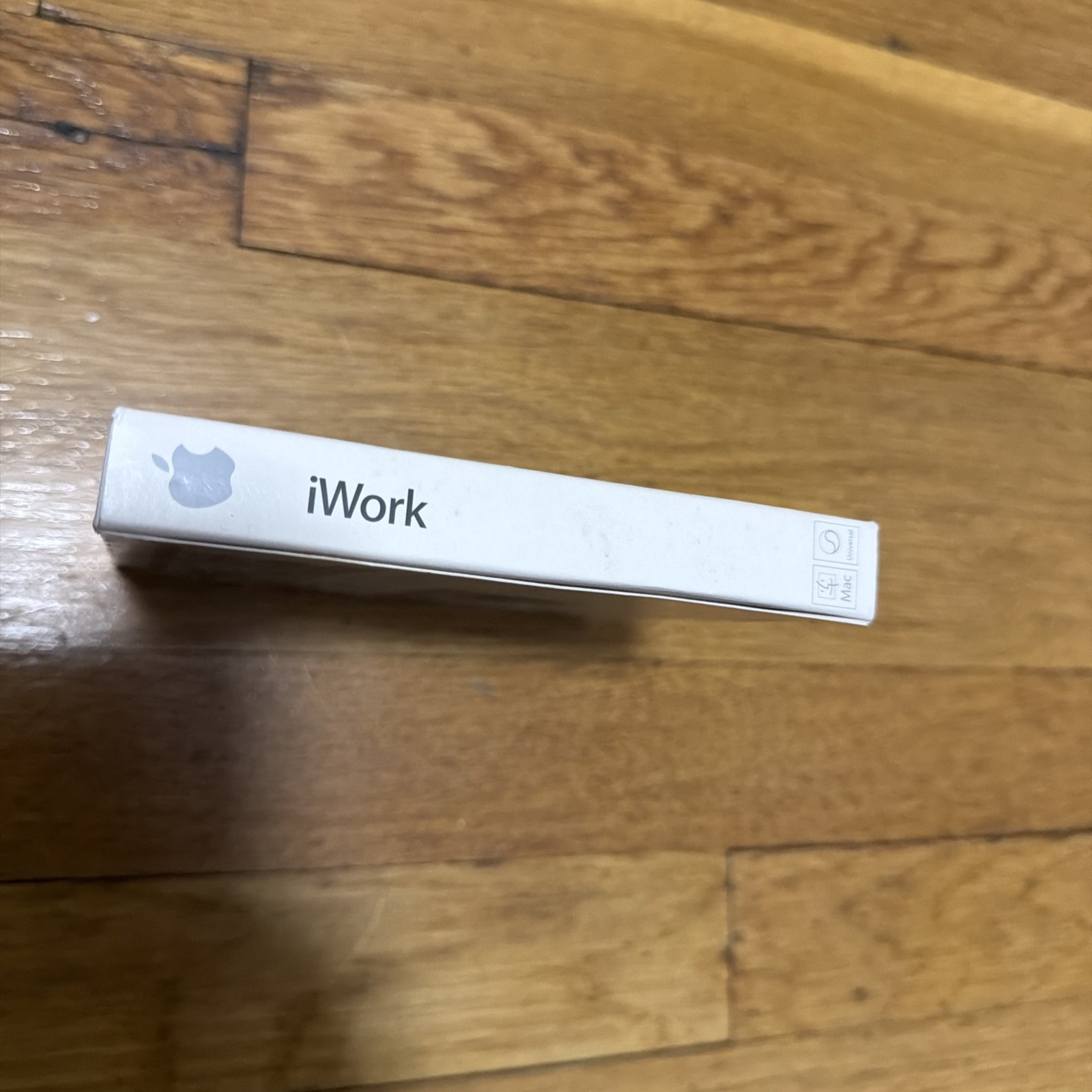Apple iWork ’09 (Retail) – Full Version for Mac MB942Z/A Complete Software