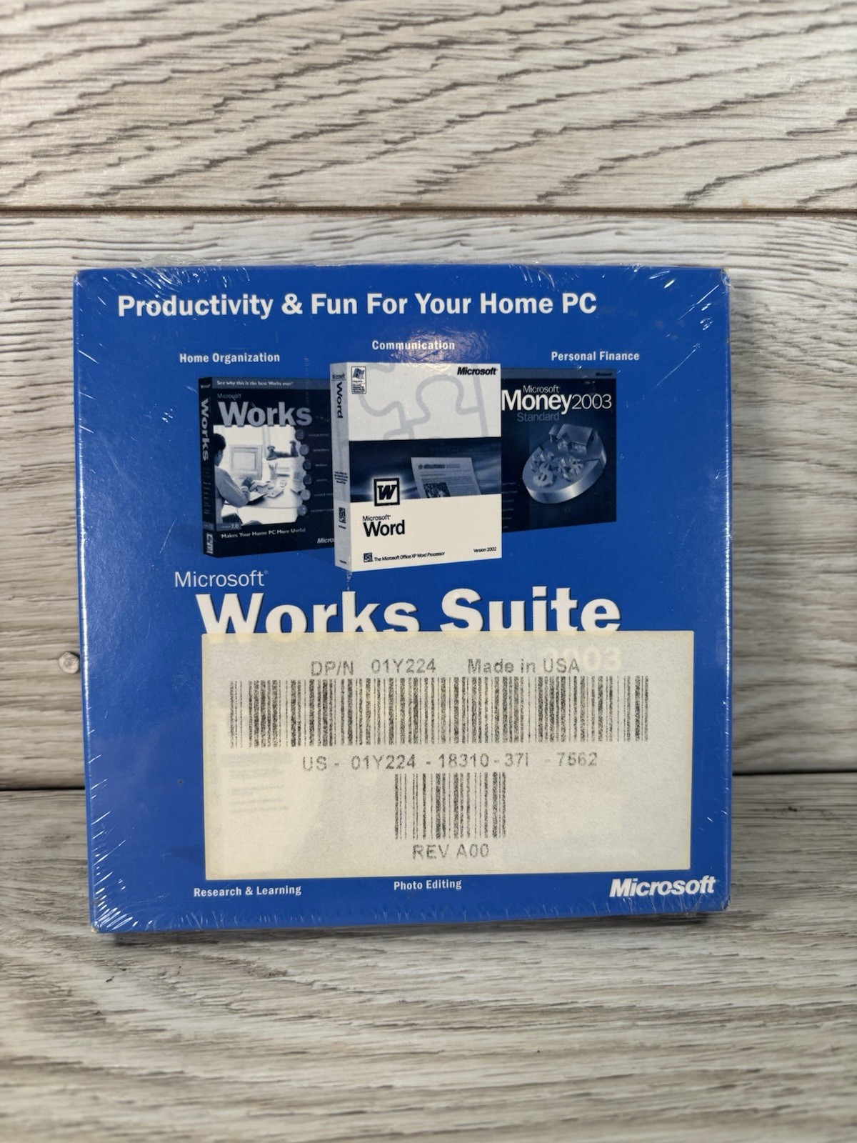 Microsoft Works Suite 2003 w/ Product Key PC Word Money Vintage New Sealed