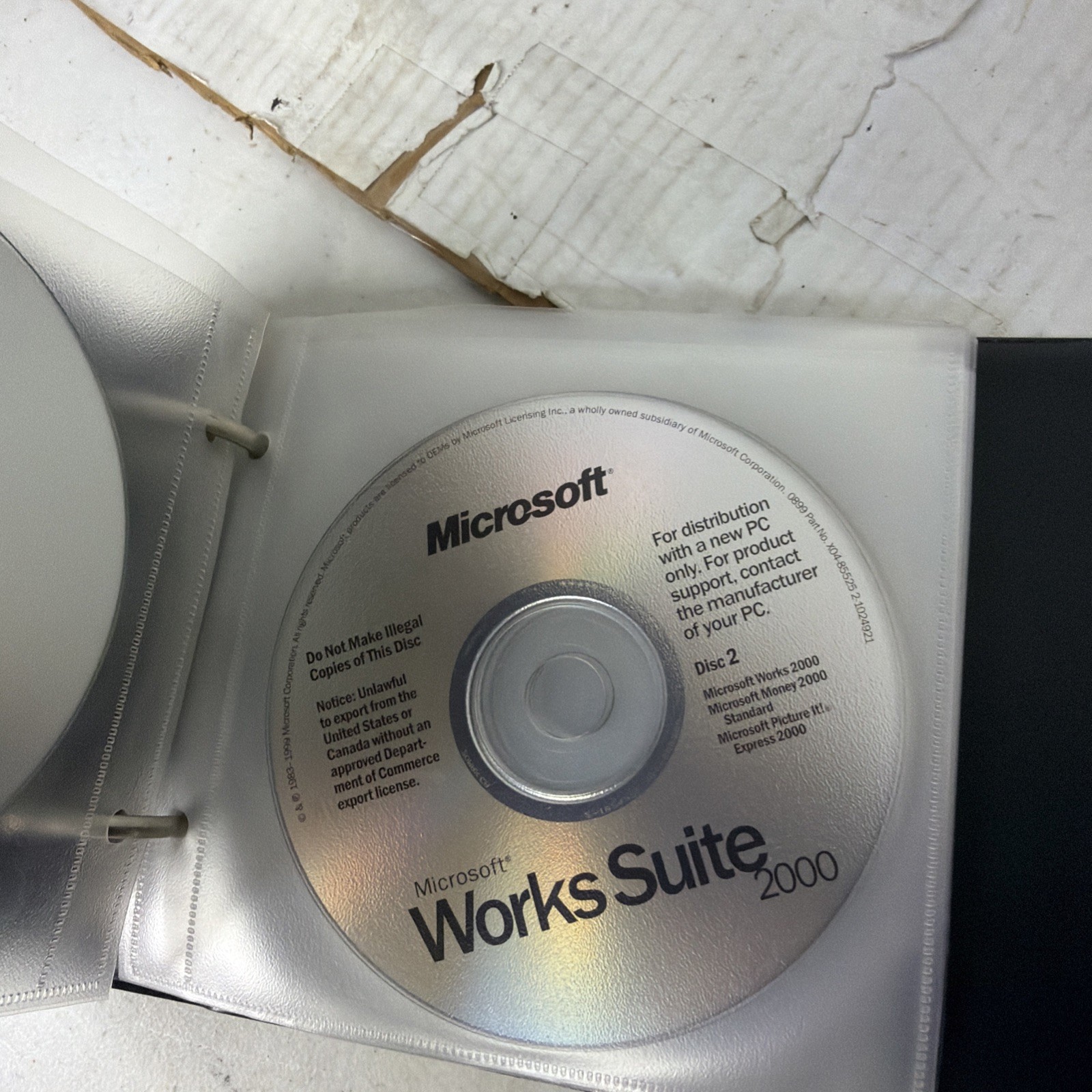 Microsoft Works Suite 2000 – Complete 7 Disc PC CD-ROM & Gateway Library Set