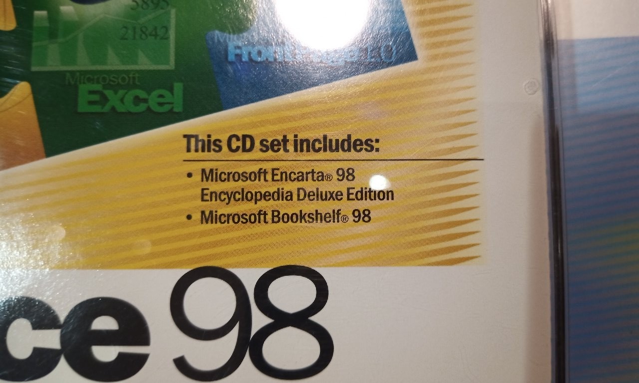 Microsoft Office 98 Macintosh Edition Gold in original cases w/keys and w/books