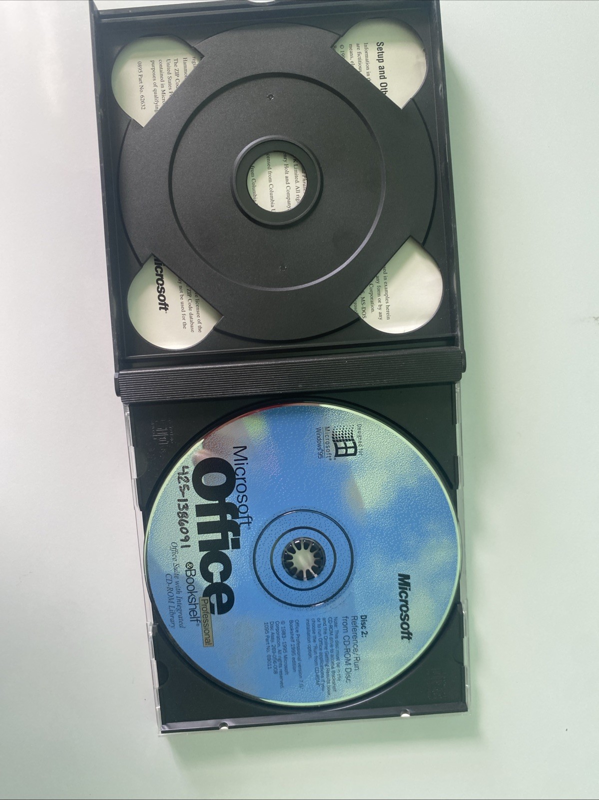 Microsoft Office Bookshelf Proffesional (PC, 1995)