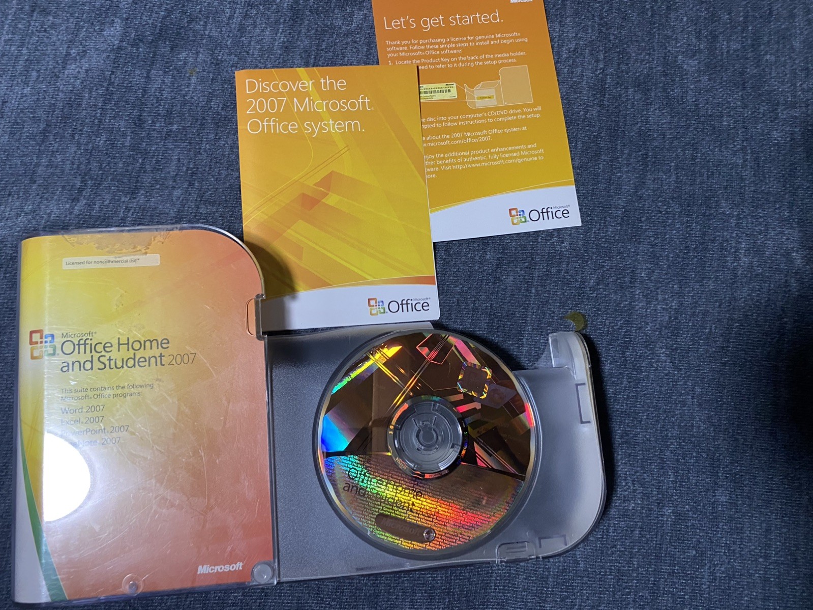 Microsoft Office 2007 Home and Student w/ Product Key – Excel, Word, PowerPoint