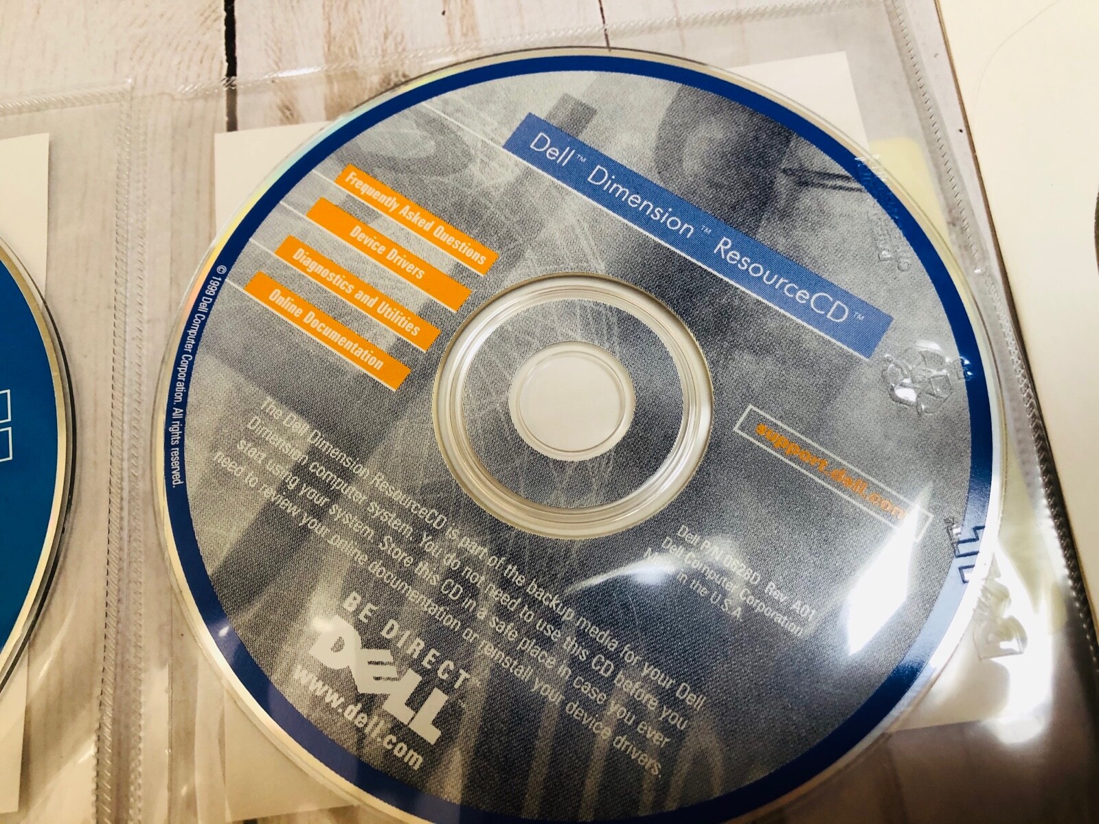 Dell Computer Resource CD’s Disk Setup Microsoft Works Suite 2000 Windows Me