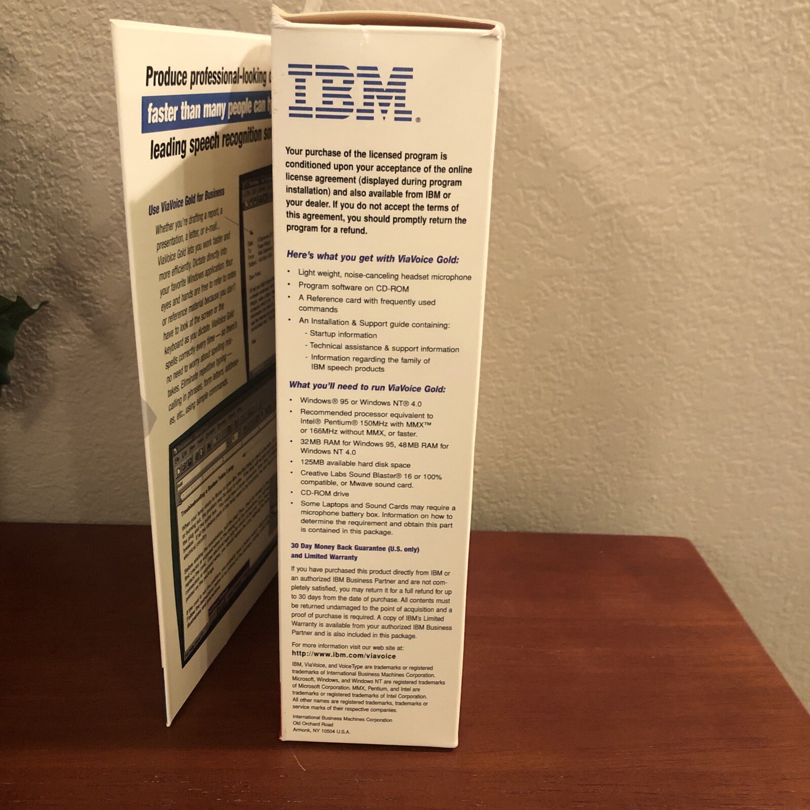 IBM ViaVoice Gold ~ Continuous Speech Recognition ~ Version 4.3 ~ VoiceType ~ CD