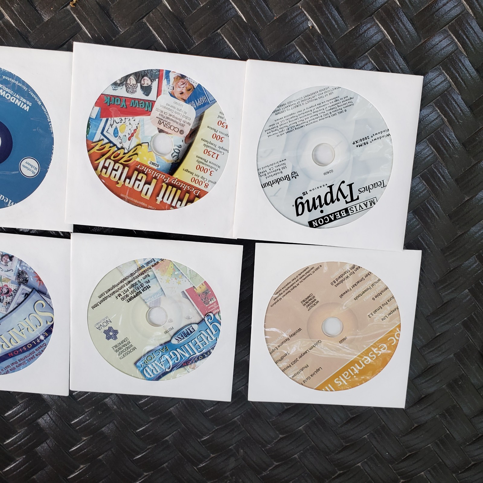 Vintage Software PC ESSENTIALS 3 11 CDs Mixture See Photos For Exact CDs