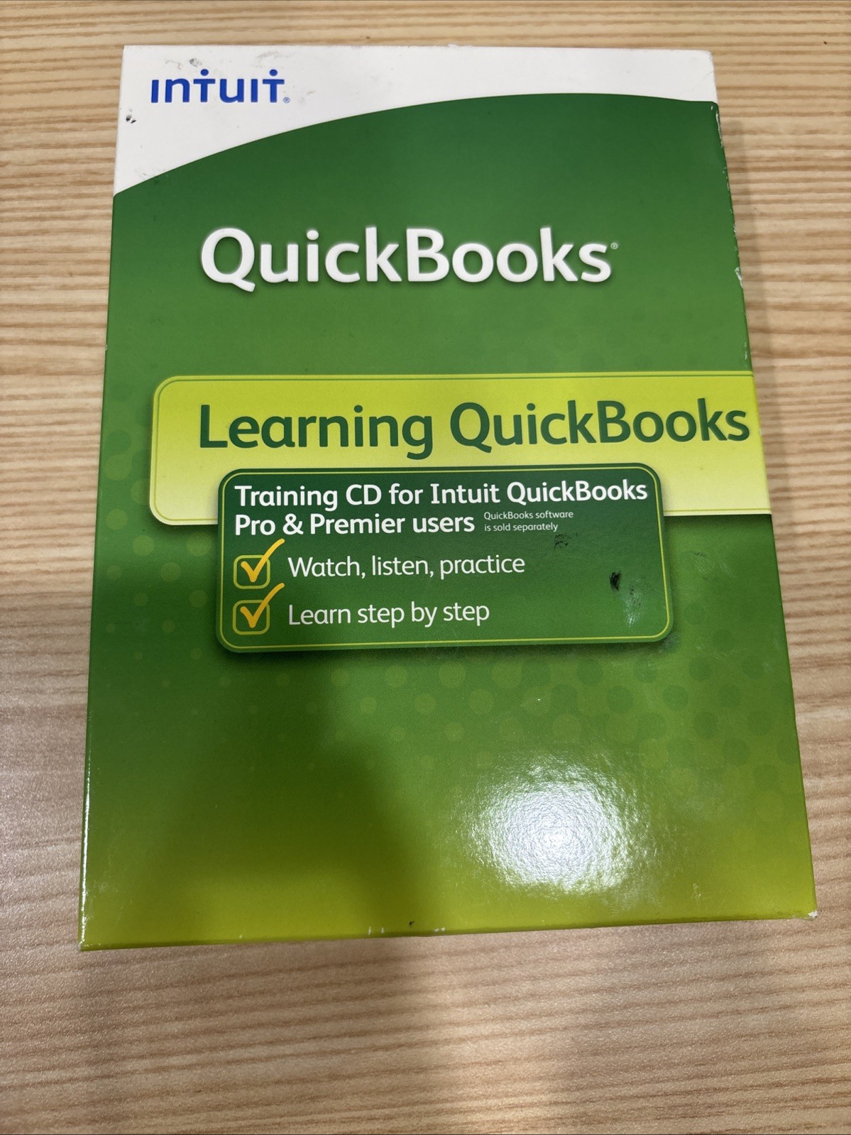 Intuit QuickBooks Pro 2009 Accounting Software For Windows + Learning Quickbooks