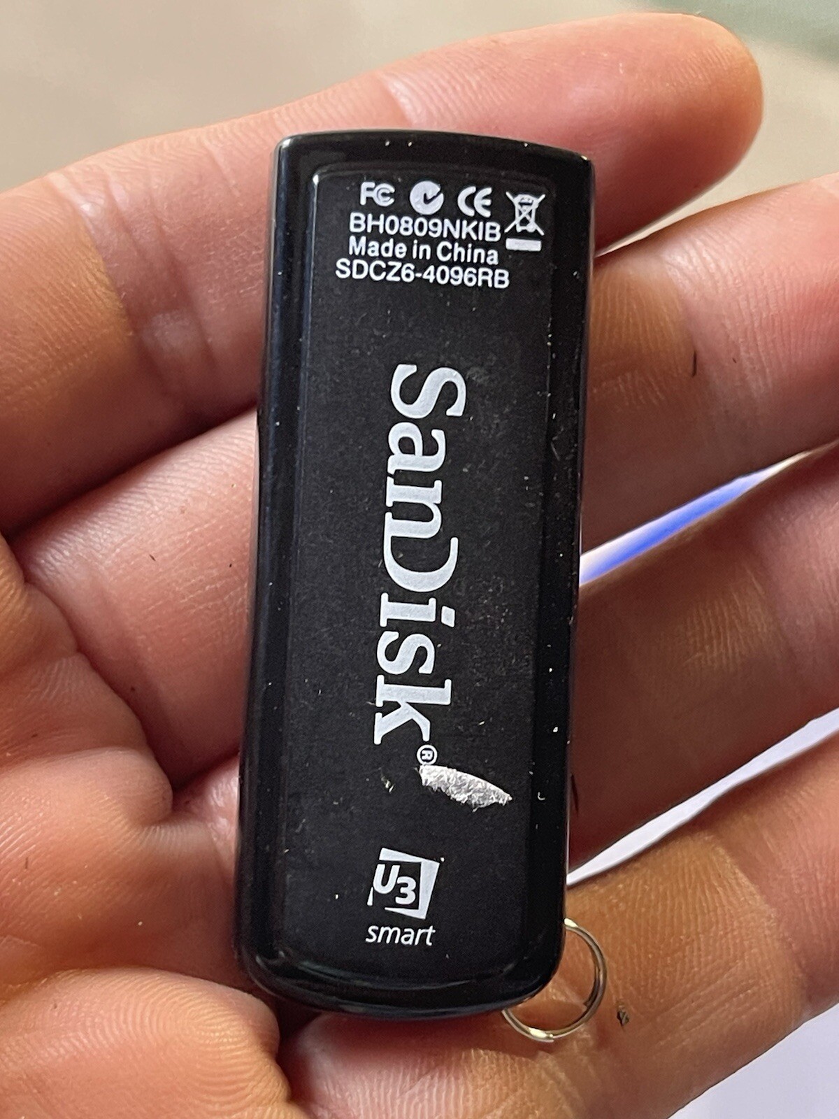 SUN DISK FLASH DRIVES “MICRO 4gb
