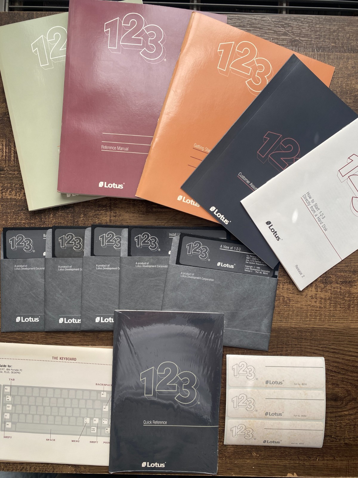 LOTUS 123 1-2-3 Release 2 Reference Manual Quick Guides Disc 1985 -VTG Software