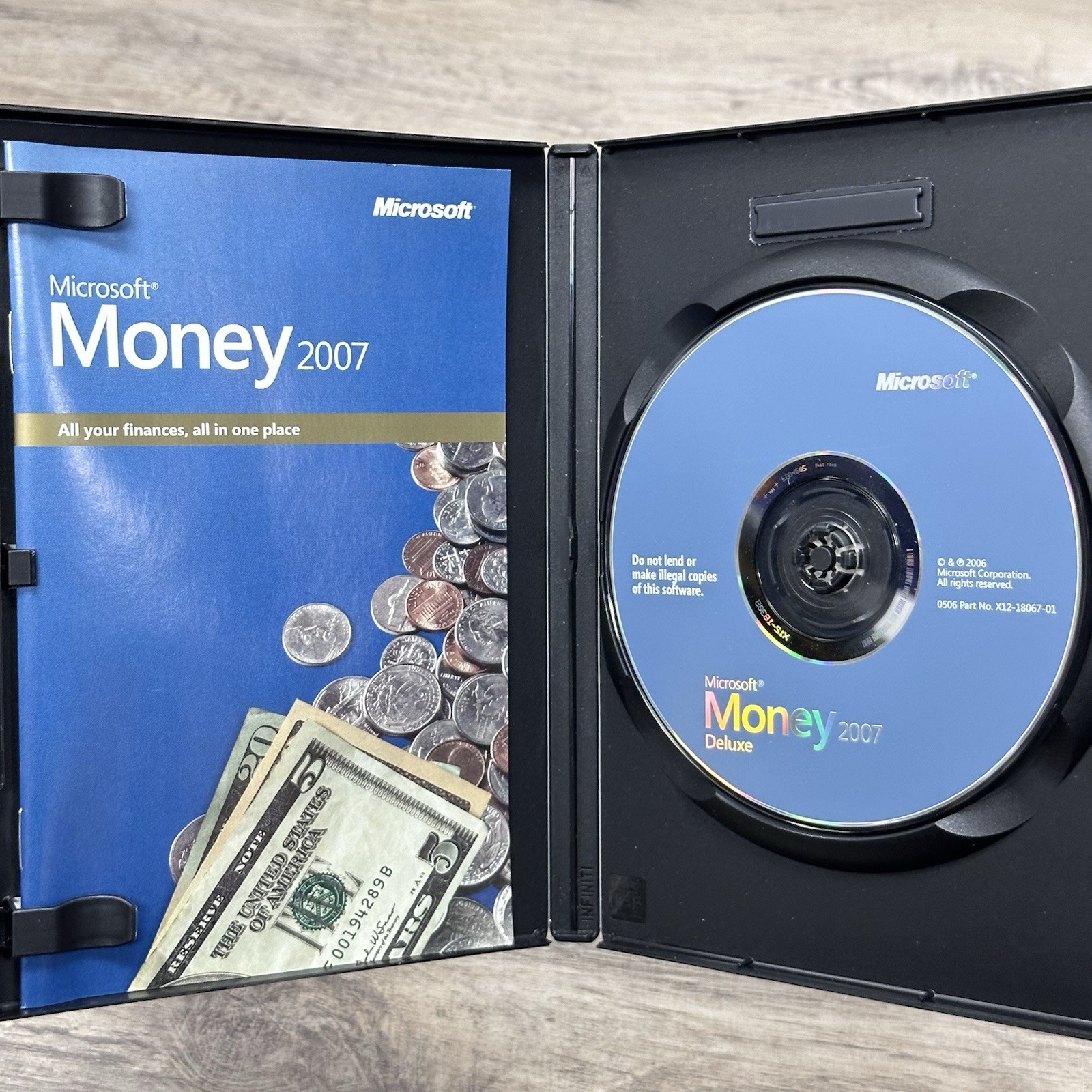 Microsoft Money Deluxe 2007 Windows Accounting Finance Complete W/ Box