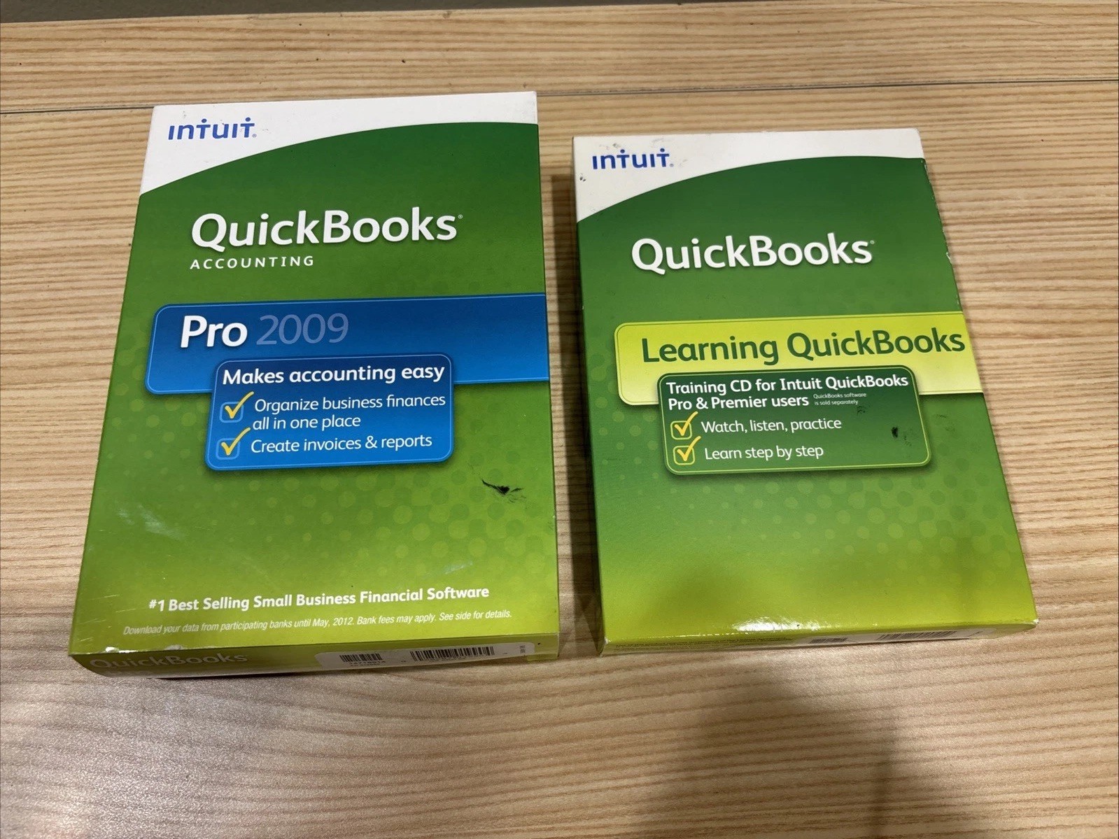 Intuit QuickBooks Pro 2009 Accounting Software For Windows + Learning Quickbooks