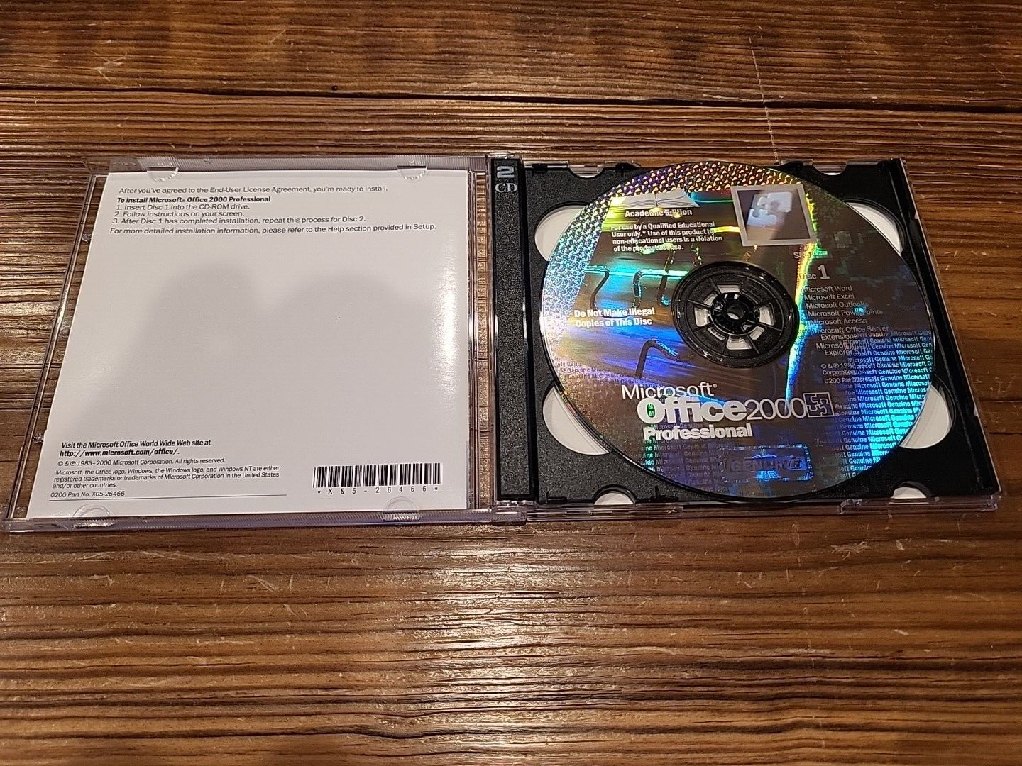 Microsoft Office 2000 Professional Academic Edition with Product Key. SR-1