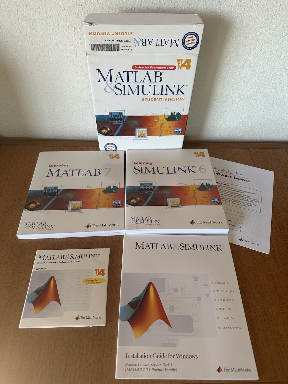 MATLAB and Simulink Student Version, 2004 Release 14-NEW, SEALED DISCS