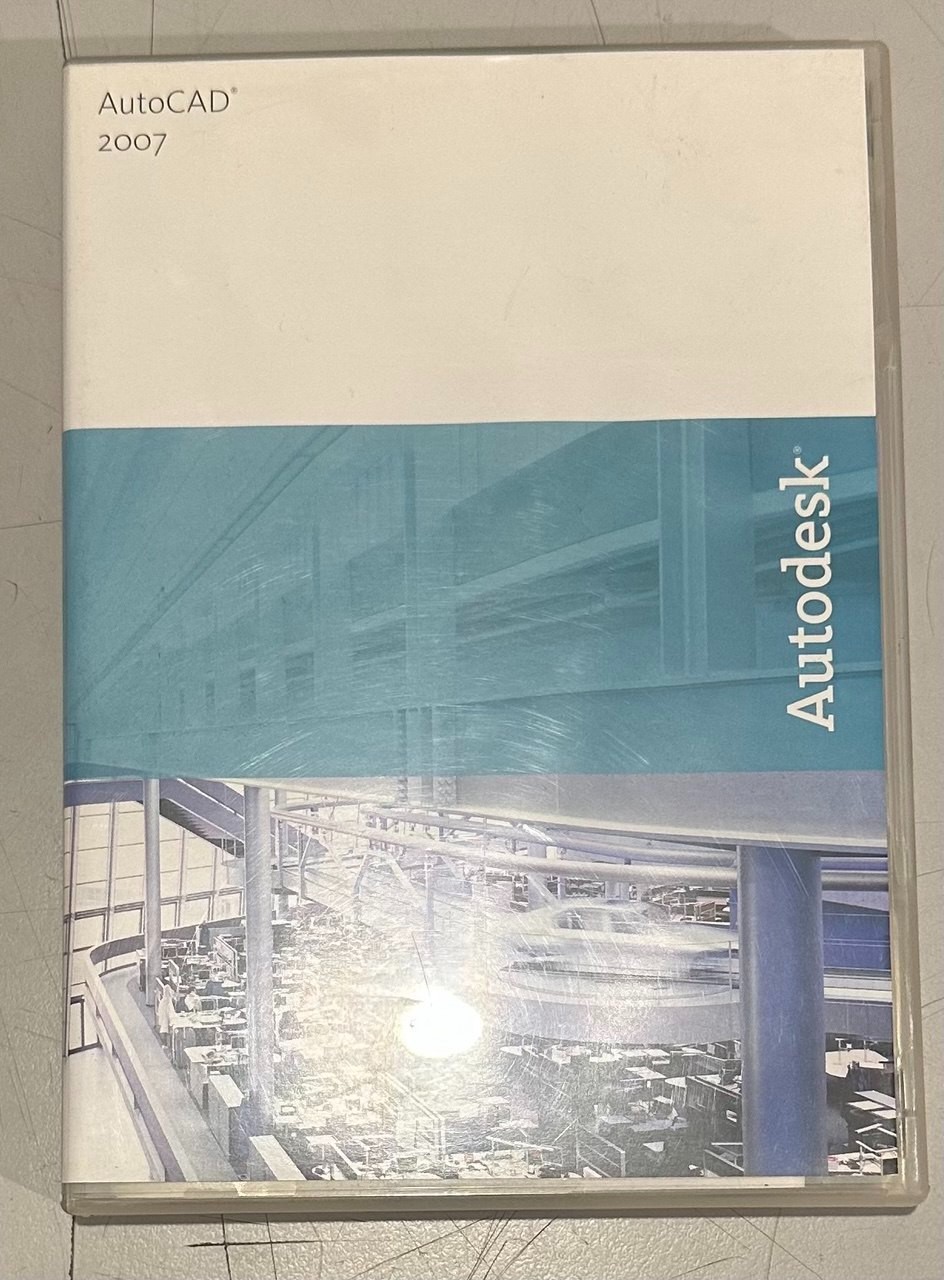 Autodesk AutoCAD 2007 FR Software License Upgrade CD1 CD2 Original