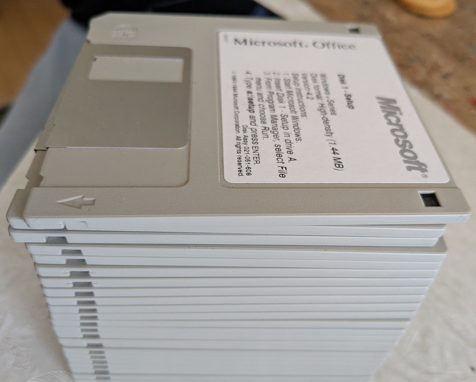 Early Microsoft Office Version 4.2 23 Floppy Discs 3.5″ 1983-1994 Vntg software