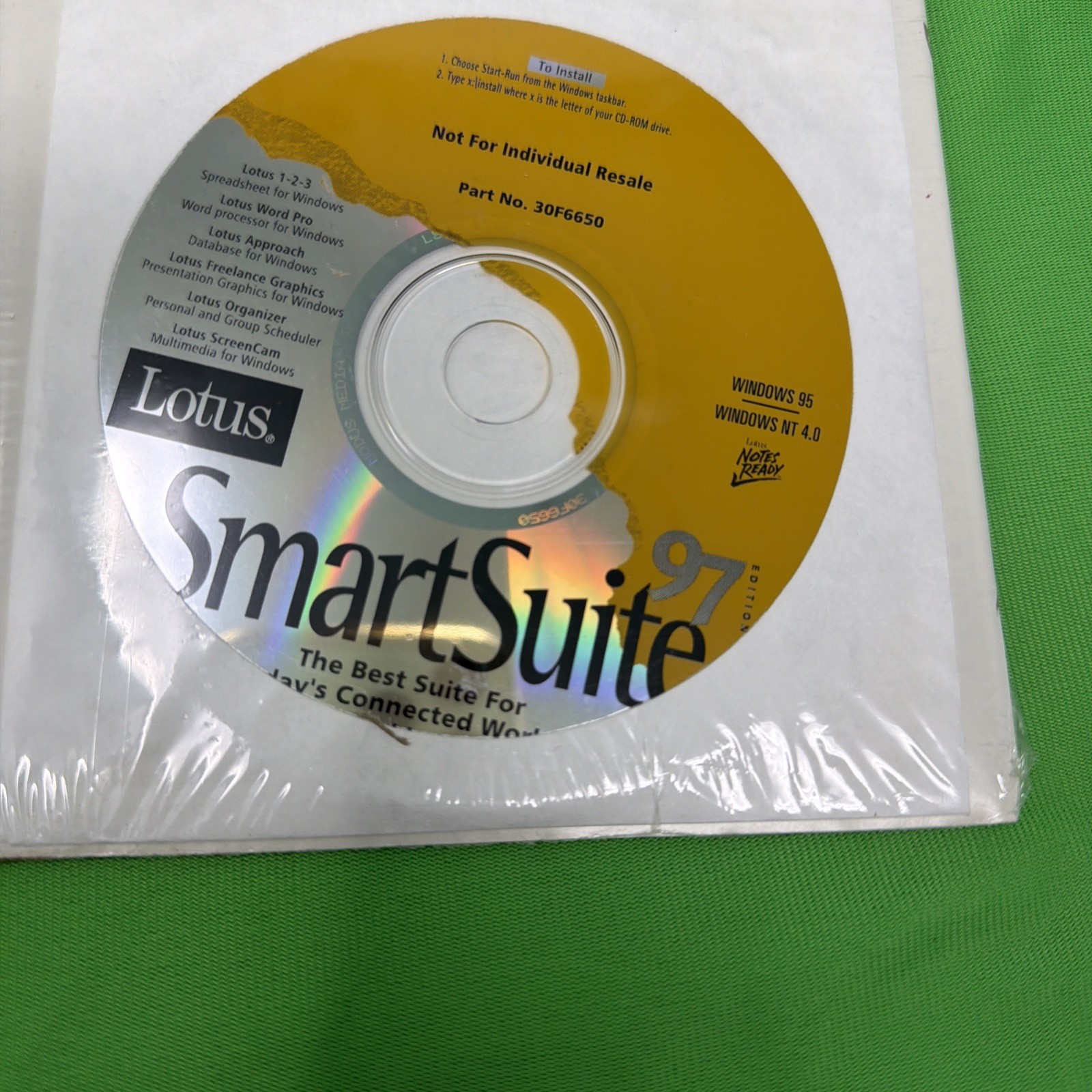 Lotus Smart Suite 97 – For Windows 95/NT – – 1997 Sealed SmartSuite