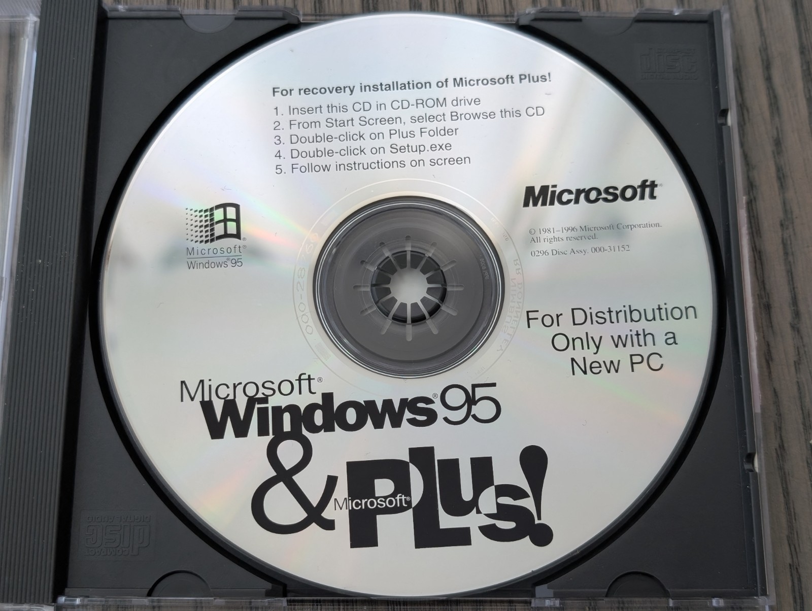 Microsoft Windows 95 & Plus! OEM Recovery CD (1996) – For PC Distribution Only