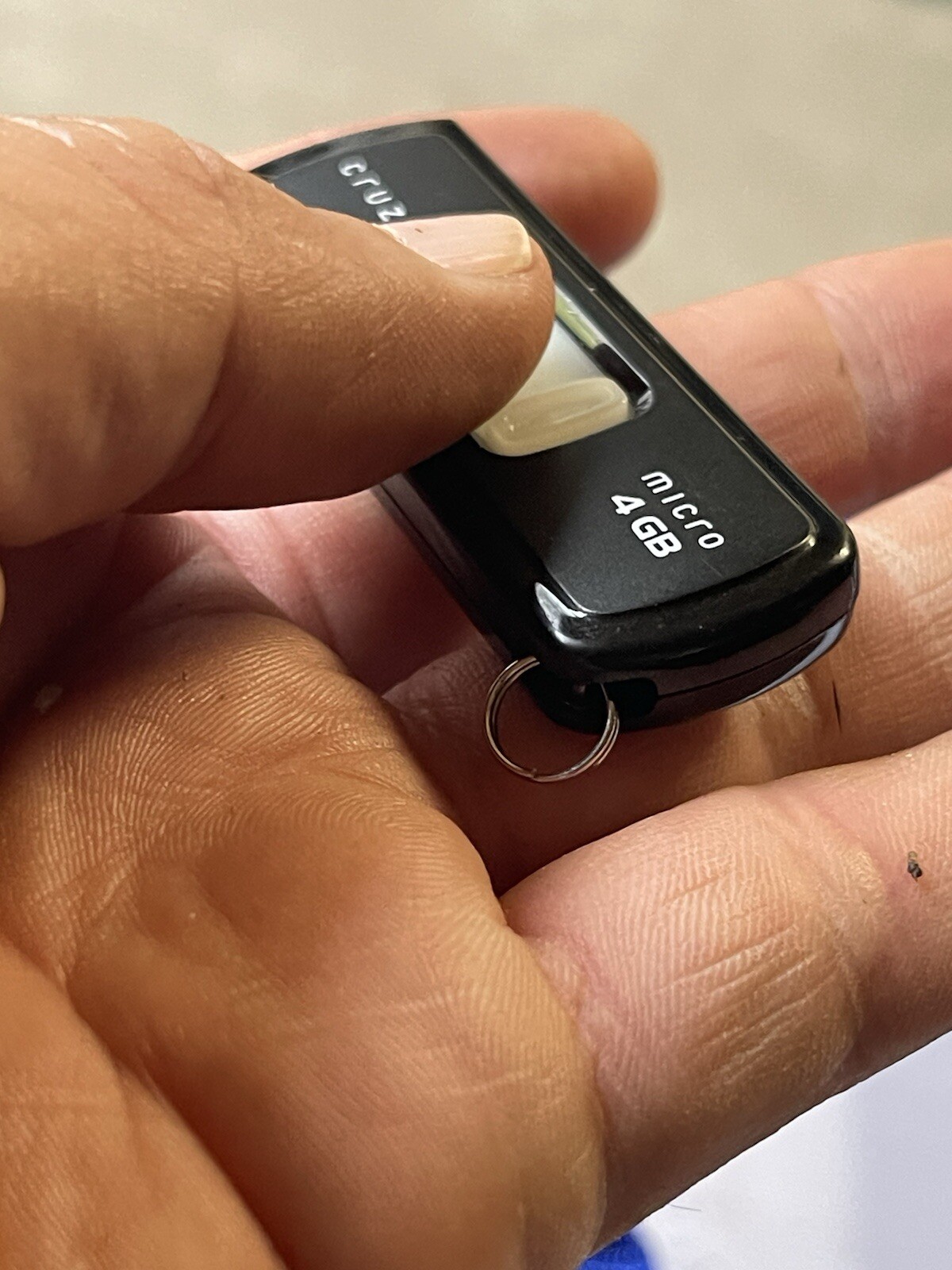 SUN DISK FLASH DRIVES “MICRO 4gb