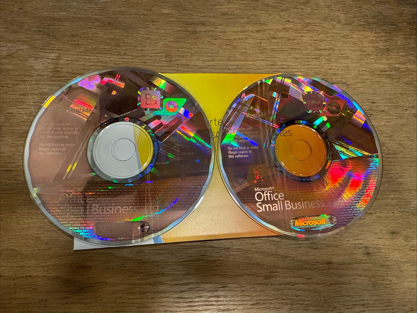 Microsoft Office Small Business 2007 UPGRADE (w KEY, 2 Discs, booklet) EXCELLENT