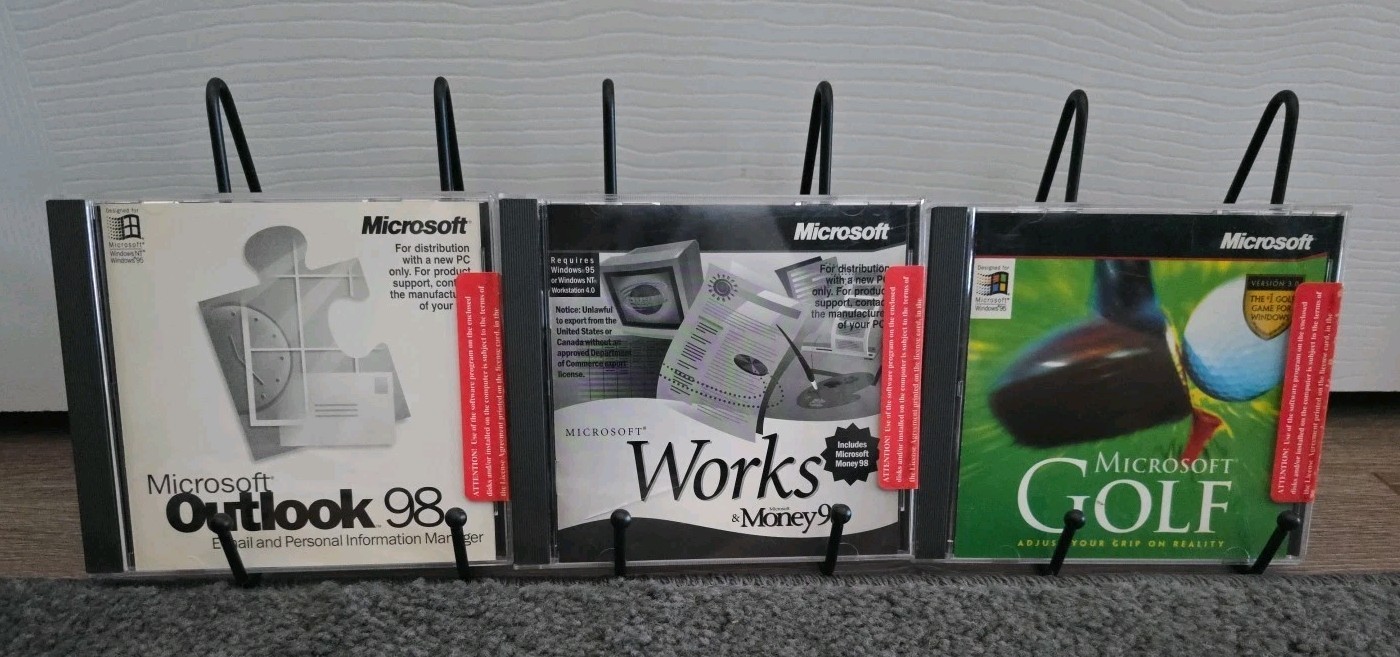 Lot of 3: Microsoft PC CD’s – Outlook 98 + Money 99 + Golf