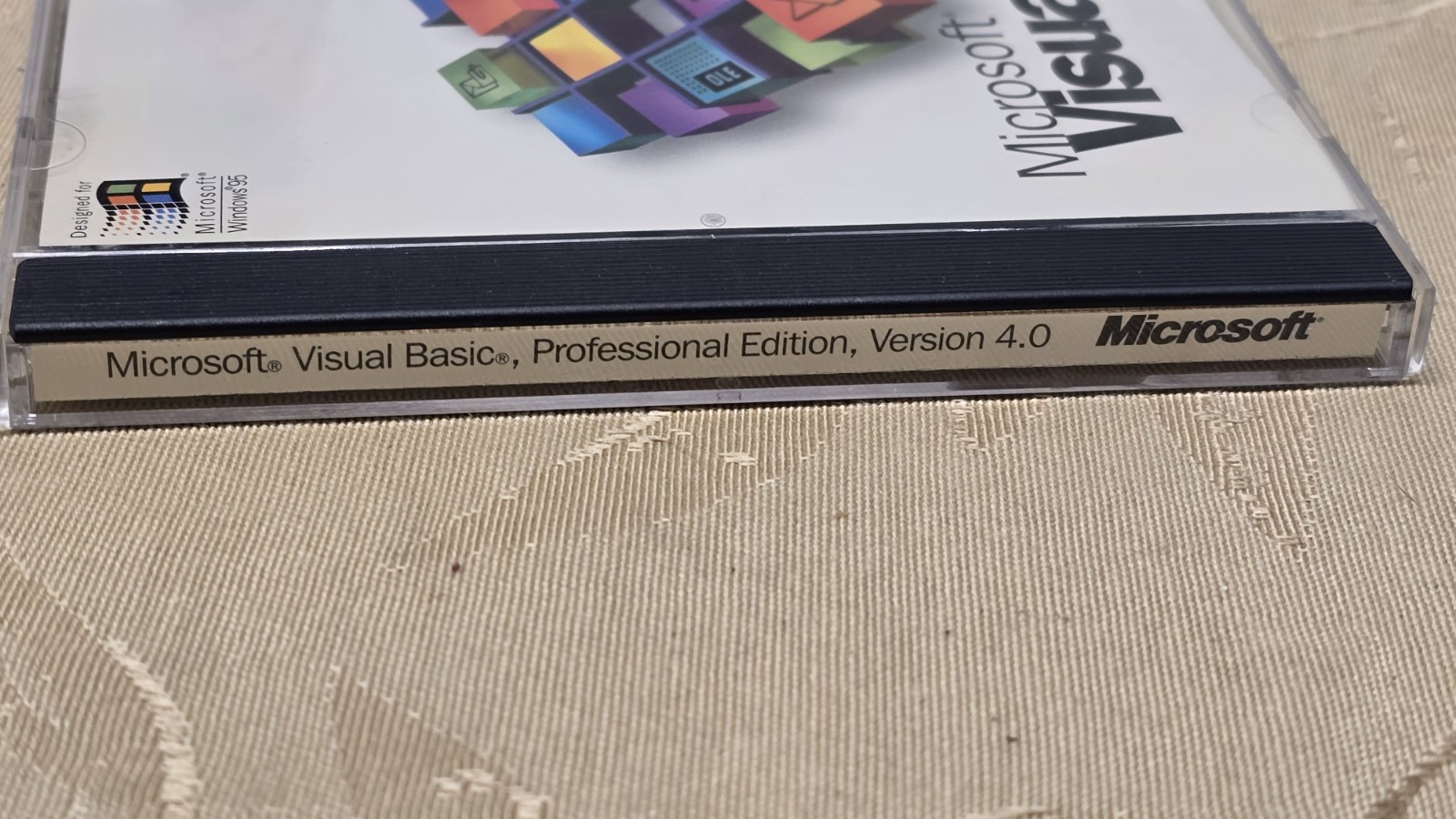 Microsoft VisualBasic 4.0 Professional Edition CD with CD Key (A) Used