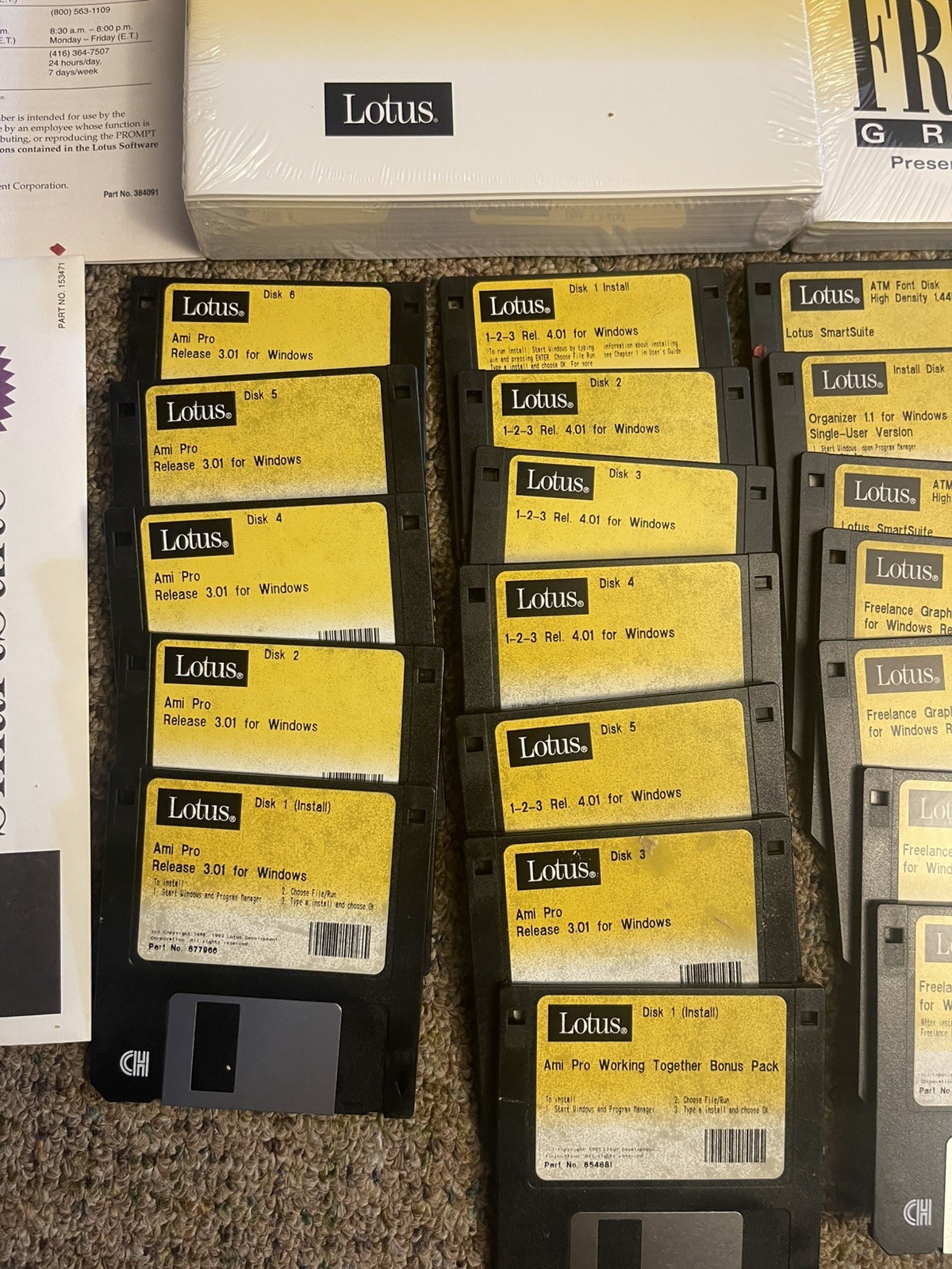 Vintage Lotus SmartSuite Release for Windows 3.0 or 3.1 – 3.5″ Floppy Discs