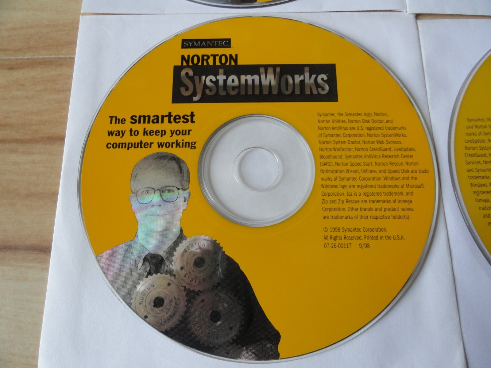 NORTON SYSTEM WORKS 4 DISKS – 1998 – 2.0 1999 – 3.0 2000 AND BONUS PACK