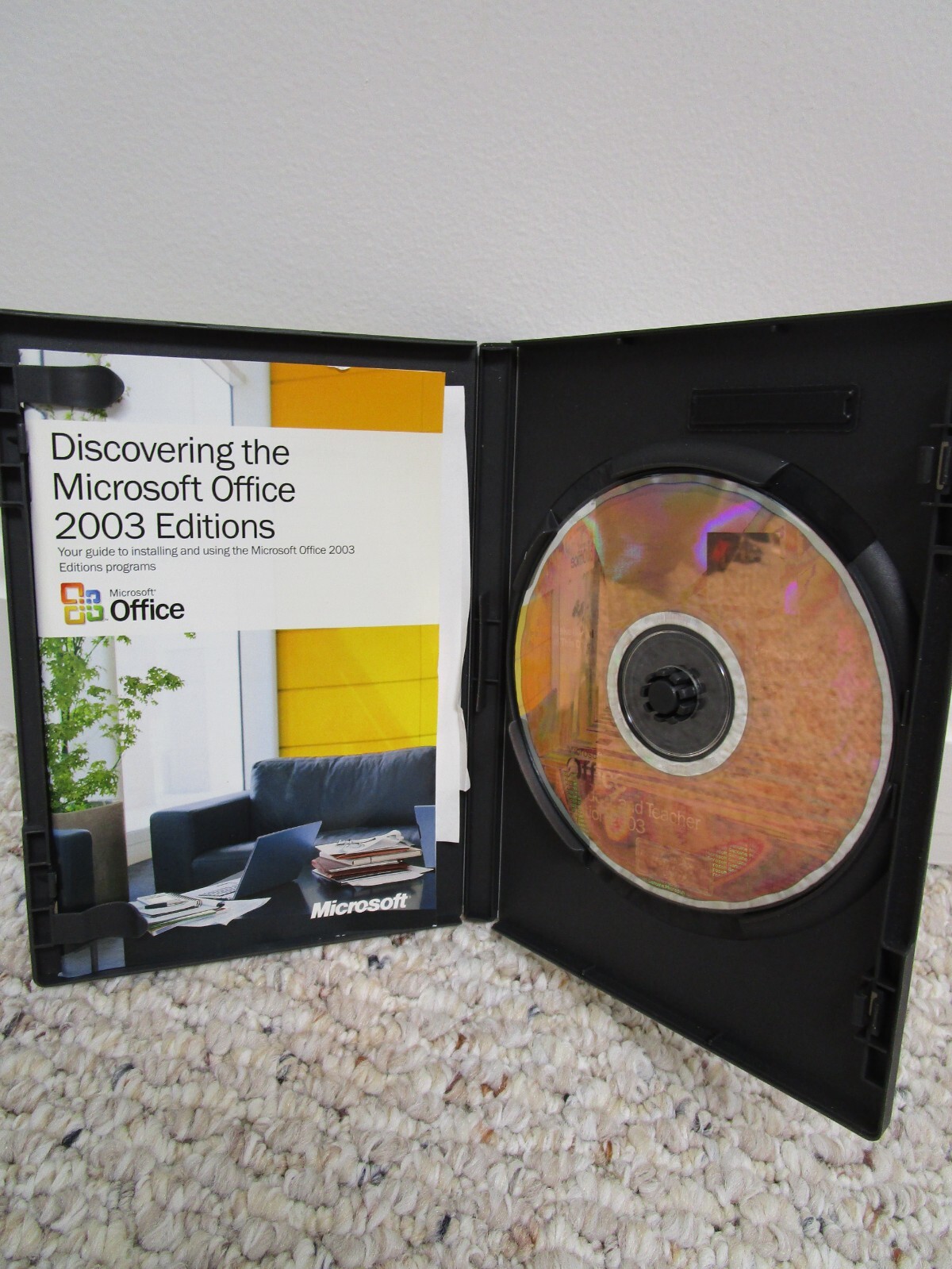 Microsoft Office 2003 Student & Teacher Retail w/ Key WORD EXCEL OUTLOOK