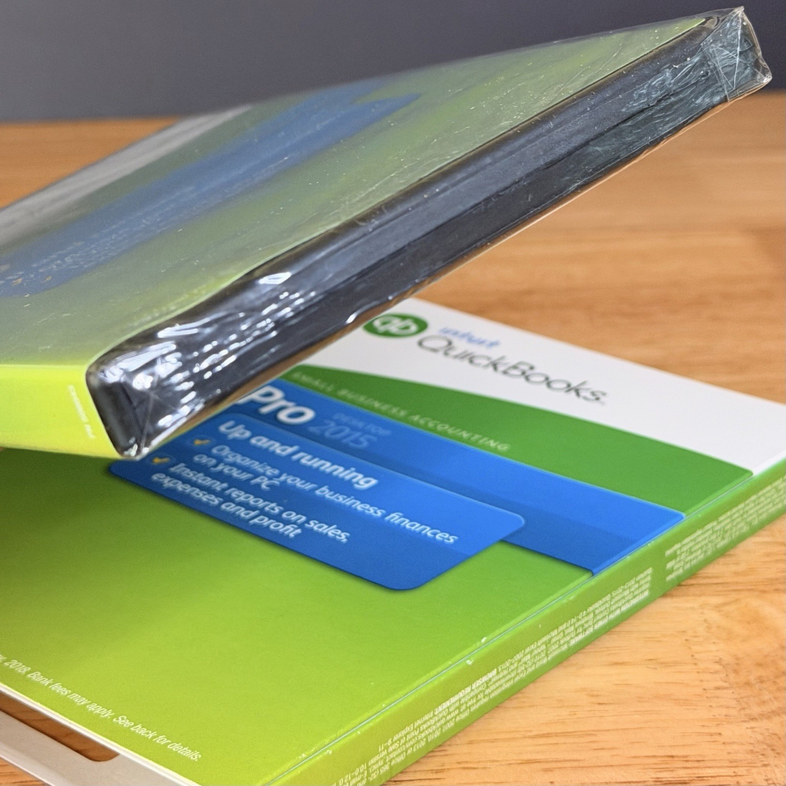 NEW Quickbooks 2015 Desktop Pro For Windows Accounting -NO SUBSCRIPT10N- SEALED