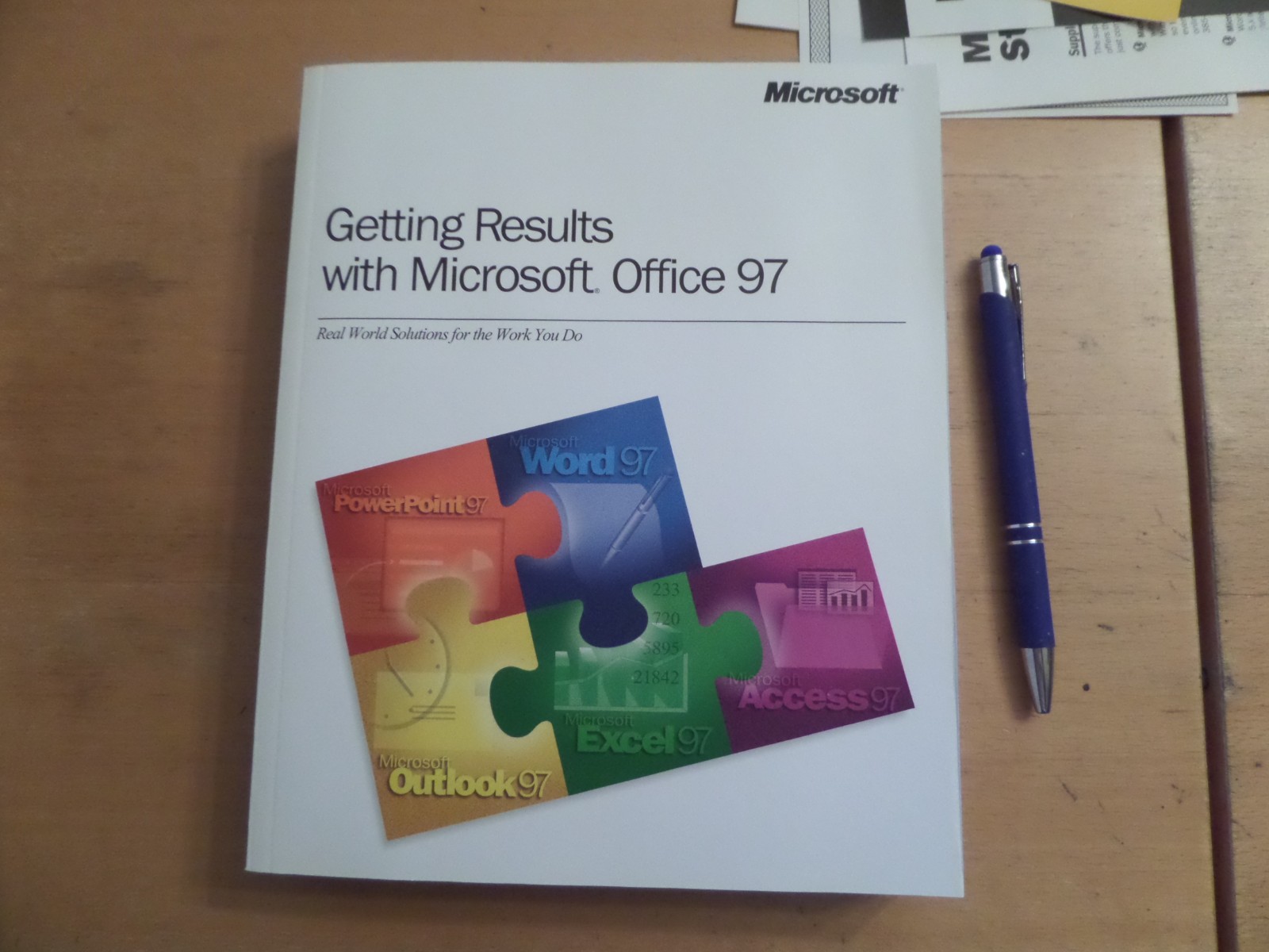 Microsoft Office 97 Professional Edition Upgrade Big Box + Manual & product key