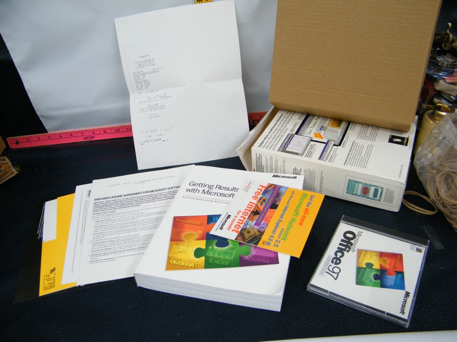 Microsoft Office 97 Standard Edition Upgrade CIB Original Box w/Book & MSN Disc
