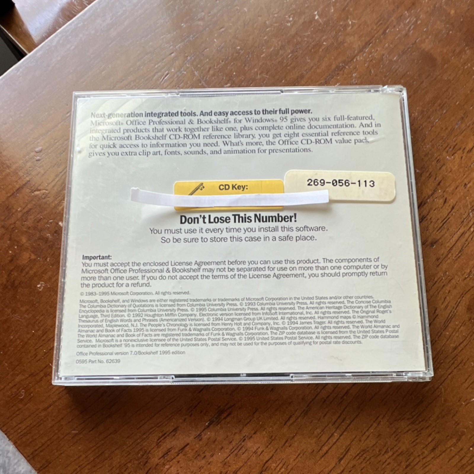 Microsoft Office Professional & Bookshelf CD for Windows 95 Office Suite 2 Disks