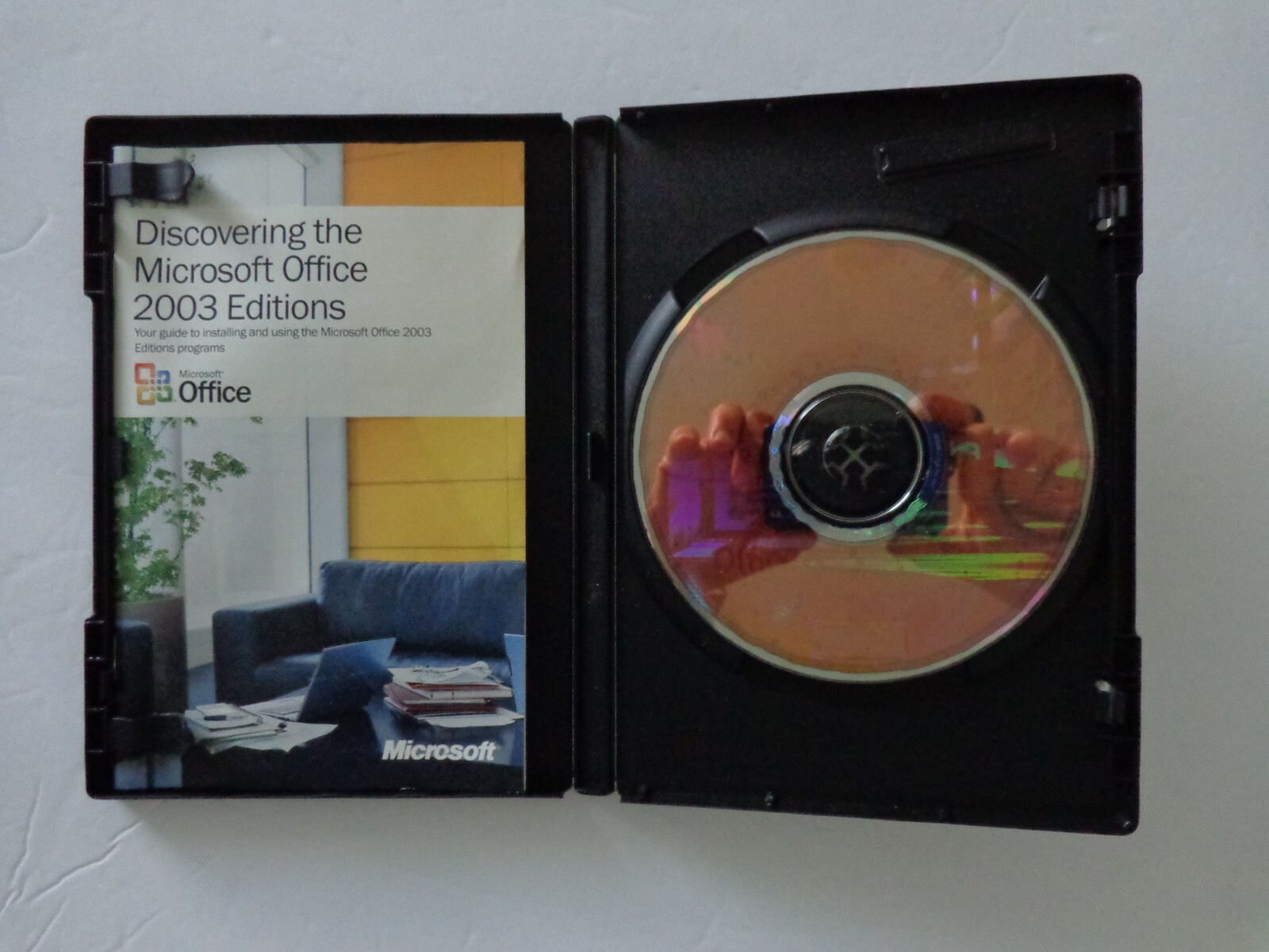 Genuine Microsoft Office Student and Teacher Edition 2003 Complete with Key