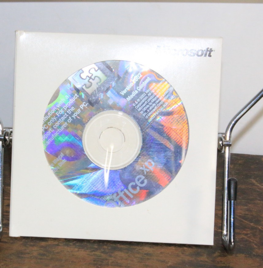 Microsoft Office XP Small Business Edition w/ Product key New in Sleeve 2001