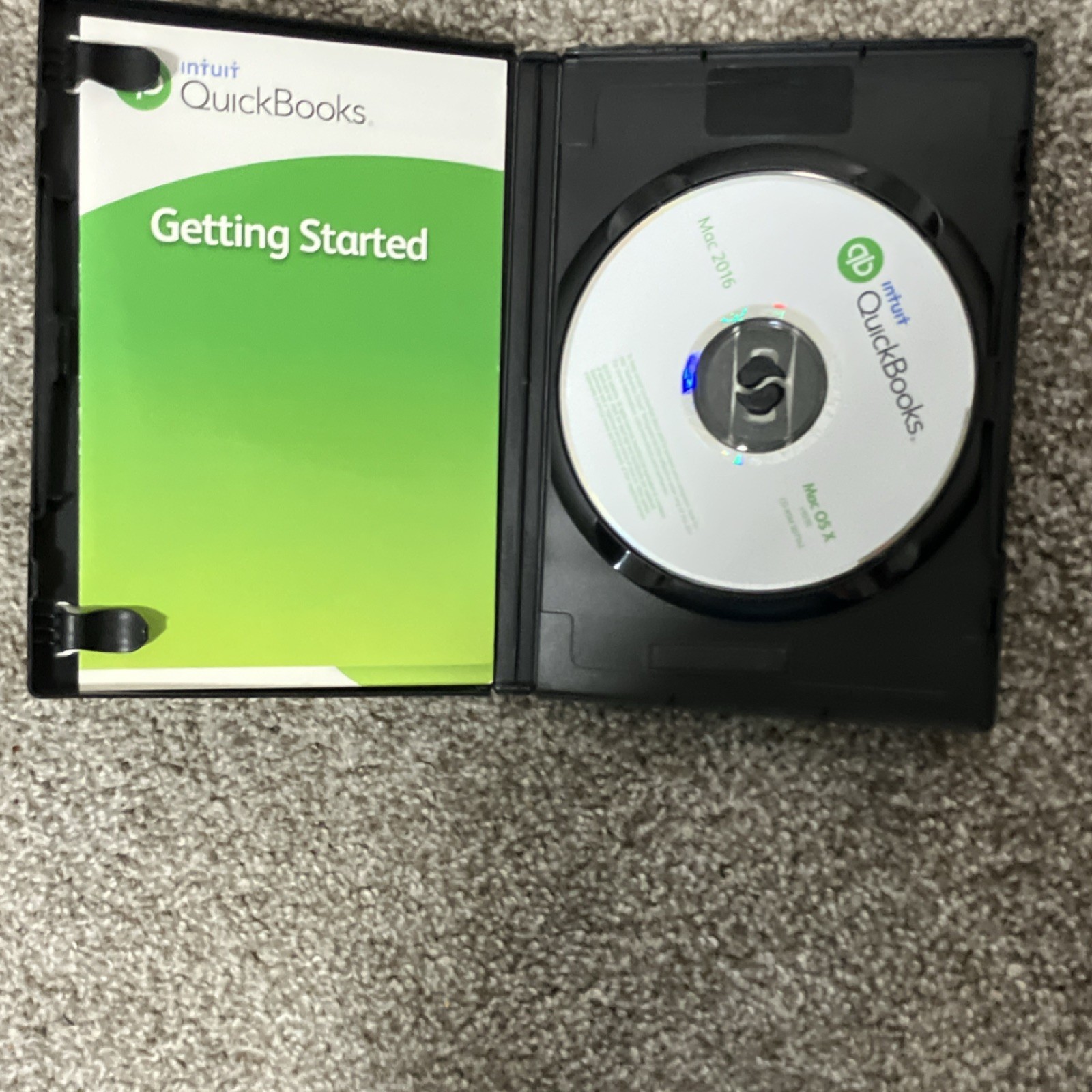 Intuit QuickBooks Mac 2016 Accounting Software for Mac OS X CD