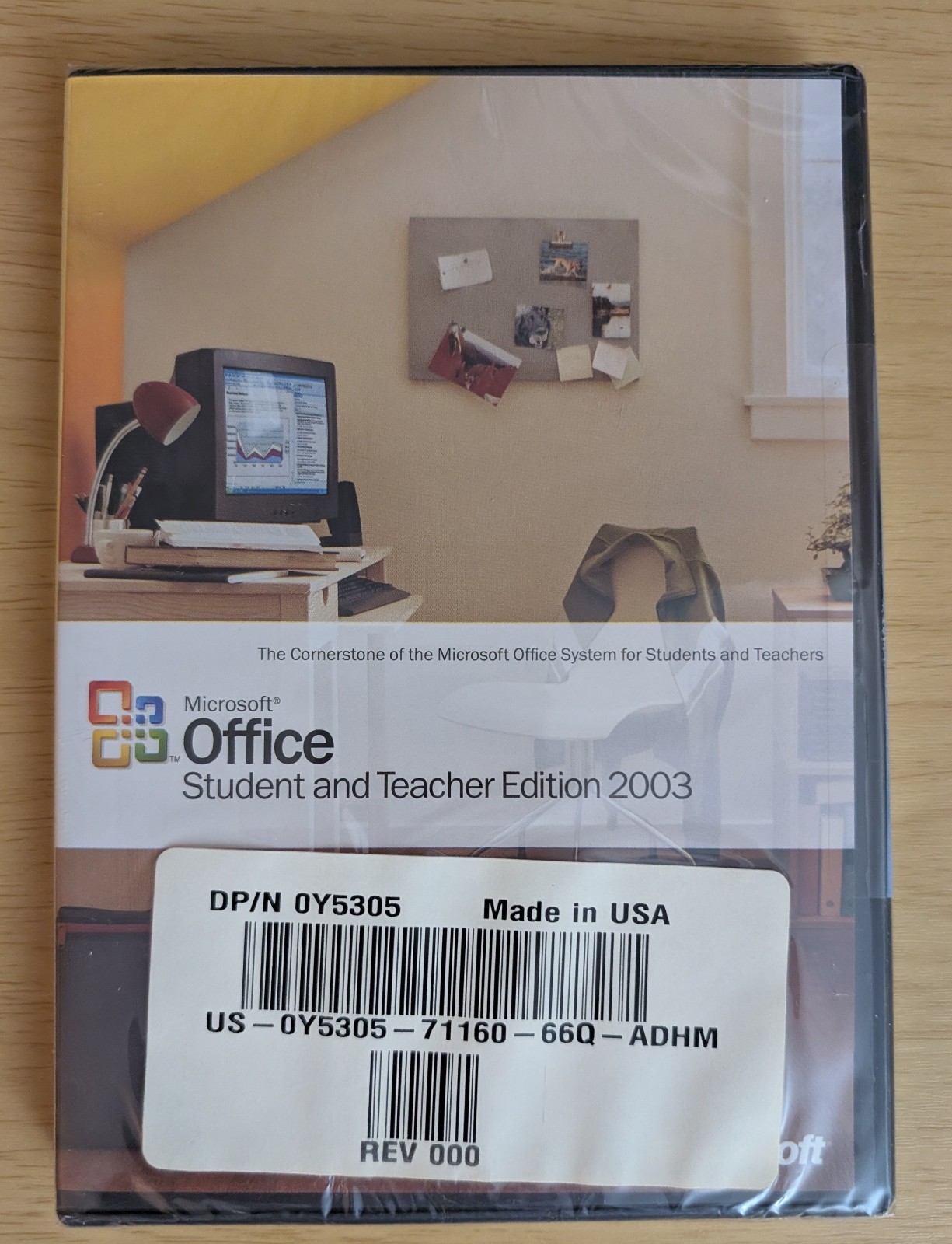 Microsoft Office 2003 Student and Teacher Edition BRAND NEW