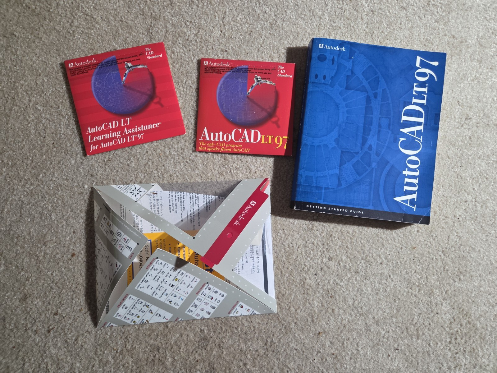 Autodesk AutoCAD LT 97 PC Vintage Software CD ROM Box & Learning Assistance Vtg