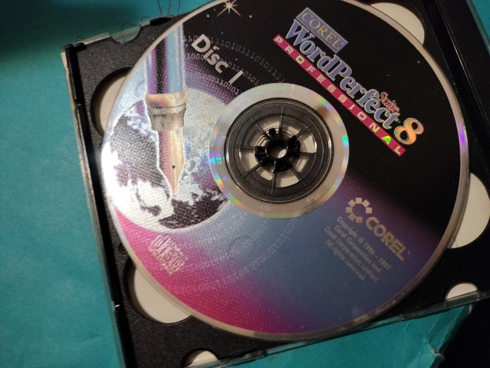 Corel WordPerfect Suite 8 CD-ROM (PC, 1997, WIn95) Vintage Office Software