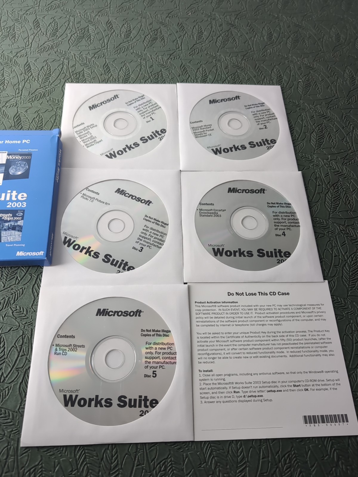Microsoft Works Suite 2003 With Product Key Open Box