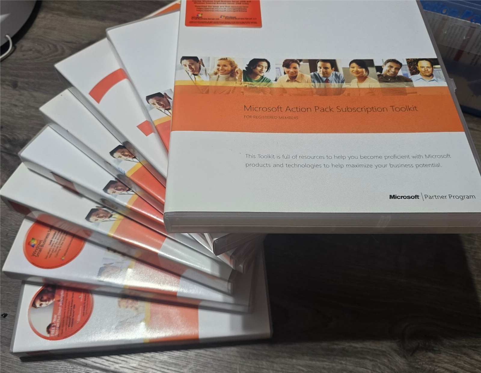 💿 Massive Microsoft Action Pack Subscription Lot (2002–2010) – 300+ Discs, Keys