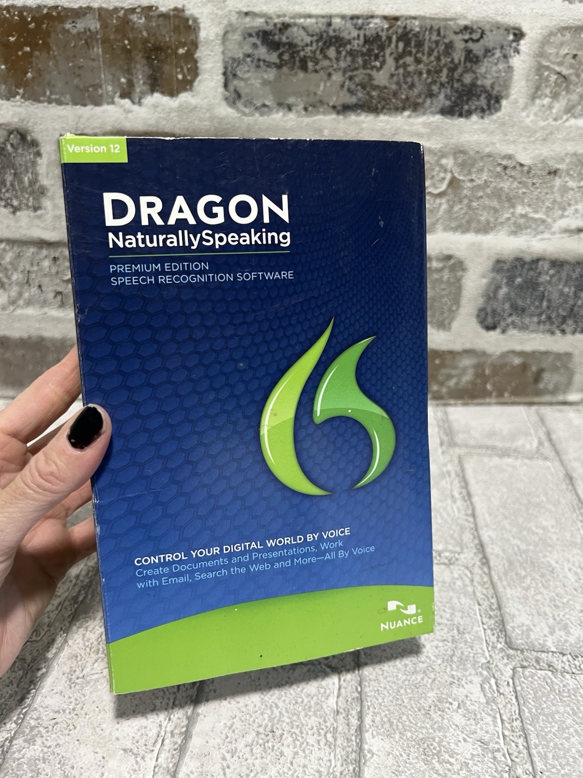 Nuance Dragon NaturallySpeaking 12 Premium (Retail) Windows K609A-G00-12.0