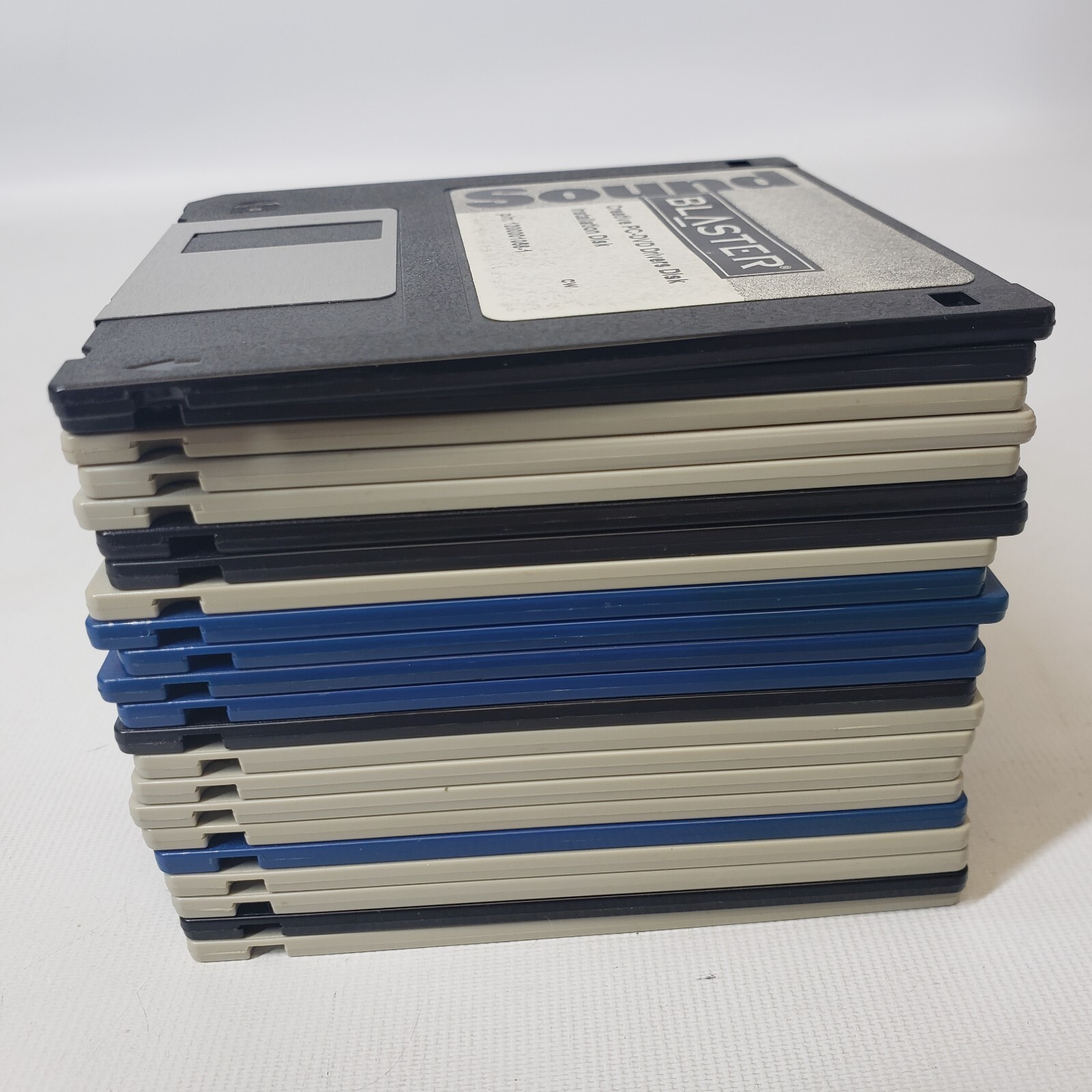 3.5 FLOPPY DISK Computer PC Dos Windows Various Programs Drivers 90’s Lot of 22