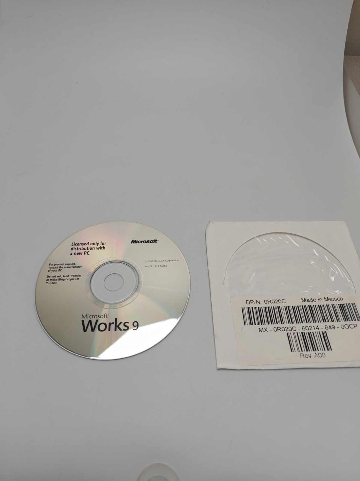 Microsoft 2007 Microsoft Works 9 – P/N X13-66561 New In Sleeve COA & Product Key